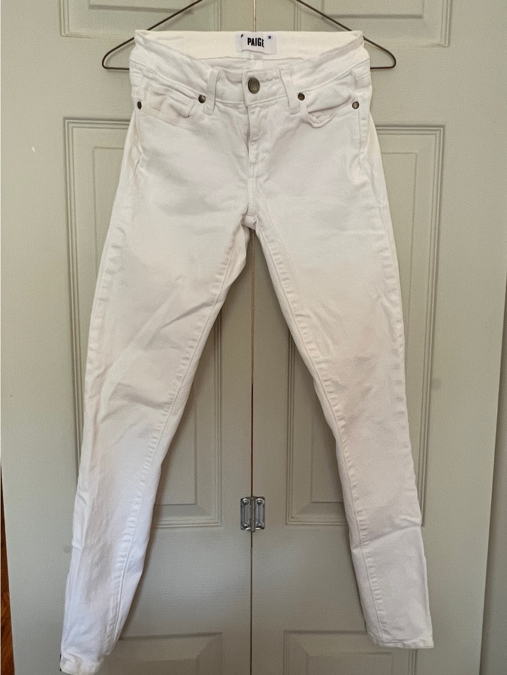 PAIGE White Skinny High-Rise Jeans with zipper detail at side size 24